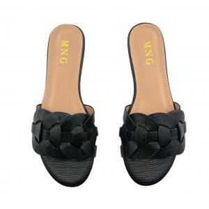 Single-Strap Woven Flat Slippers